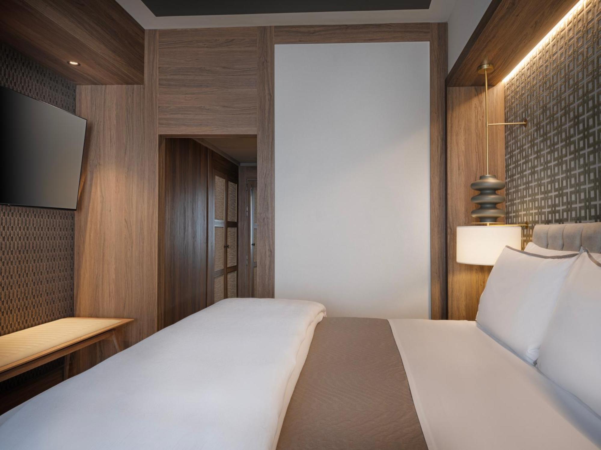 Отель The Westin Madrid Cuzco Экстерьер фото